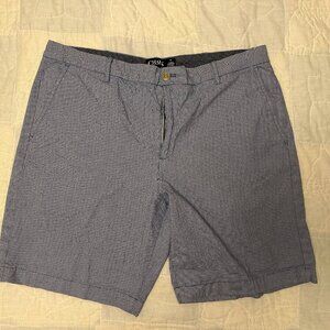 Chaps Mens Stretch Waist Shorts, Blue and white, size 40